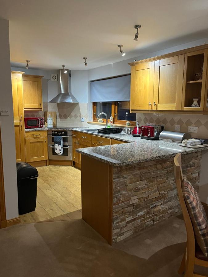6 Canalside Apartments Fort William Eksteriør billede